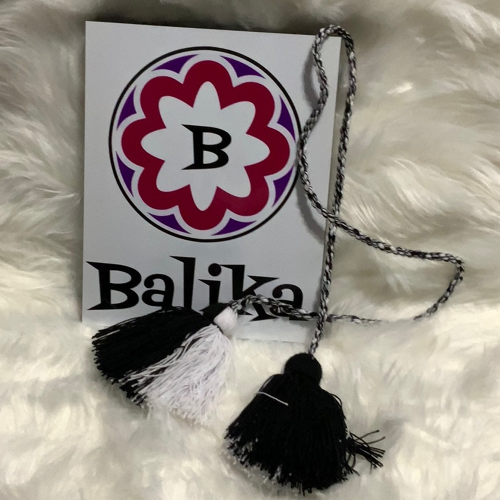 🆕🤚 Handmade POM POM purse 👛 🧳 tassel. Made in Colombia 🇨🇴 by Wayuu natives